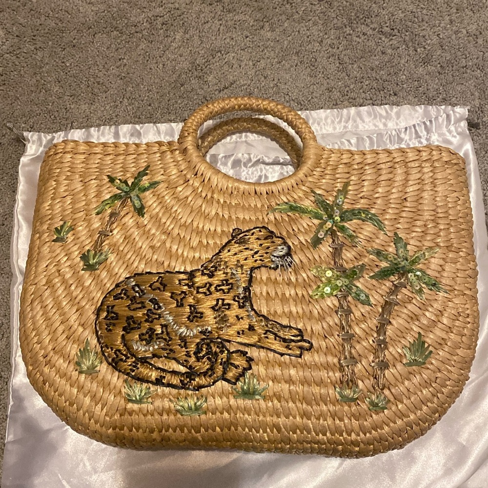 Straw bag